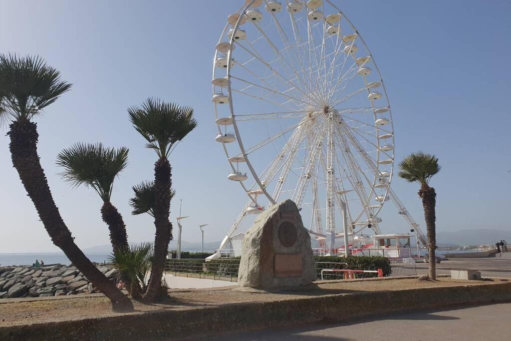 T2 Climatise A 5 Minutes A Pied De La Plage Avec Parking, Piscine Et Wifi Fréjus Exteriör bild